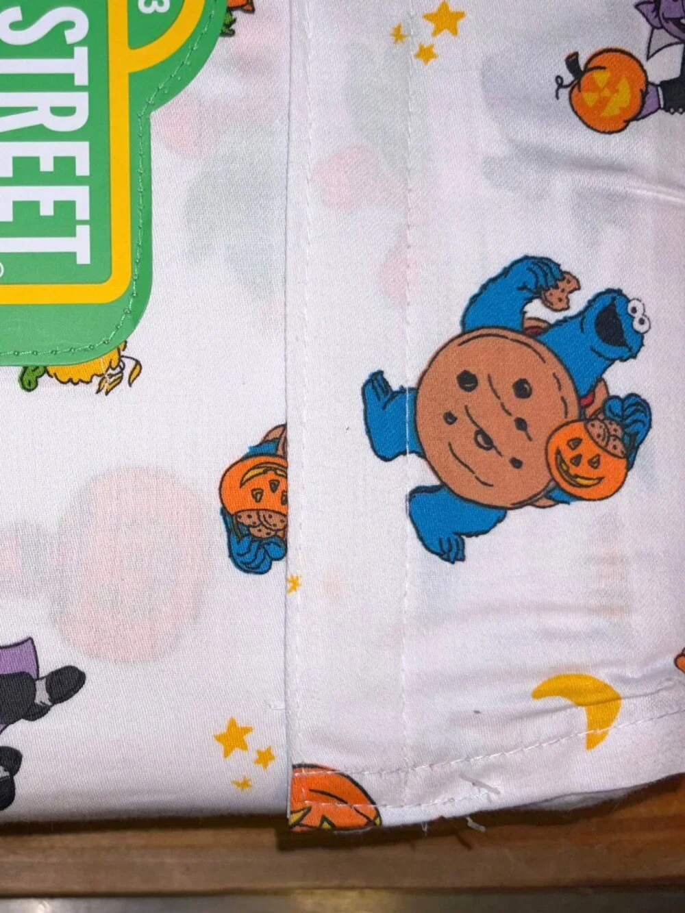 NEW Sesame Street 100% Cotton Halloween TWIN Size Sheet Set BERT ERNIE COOKIE